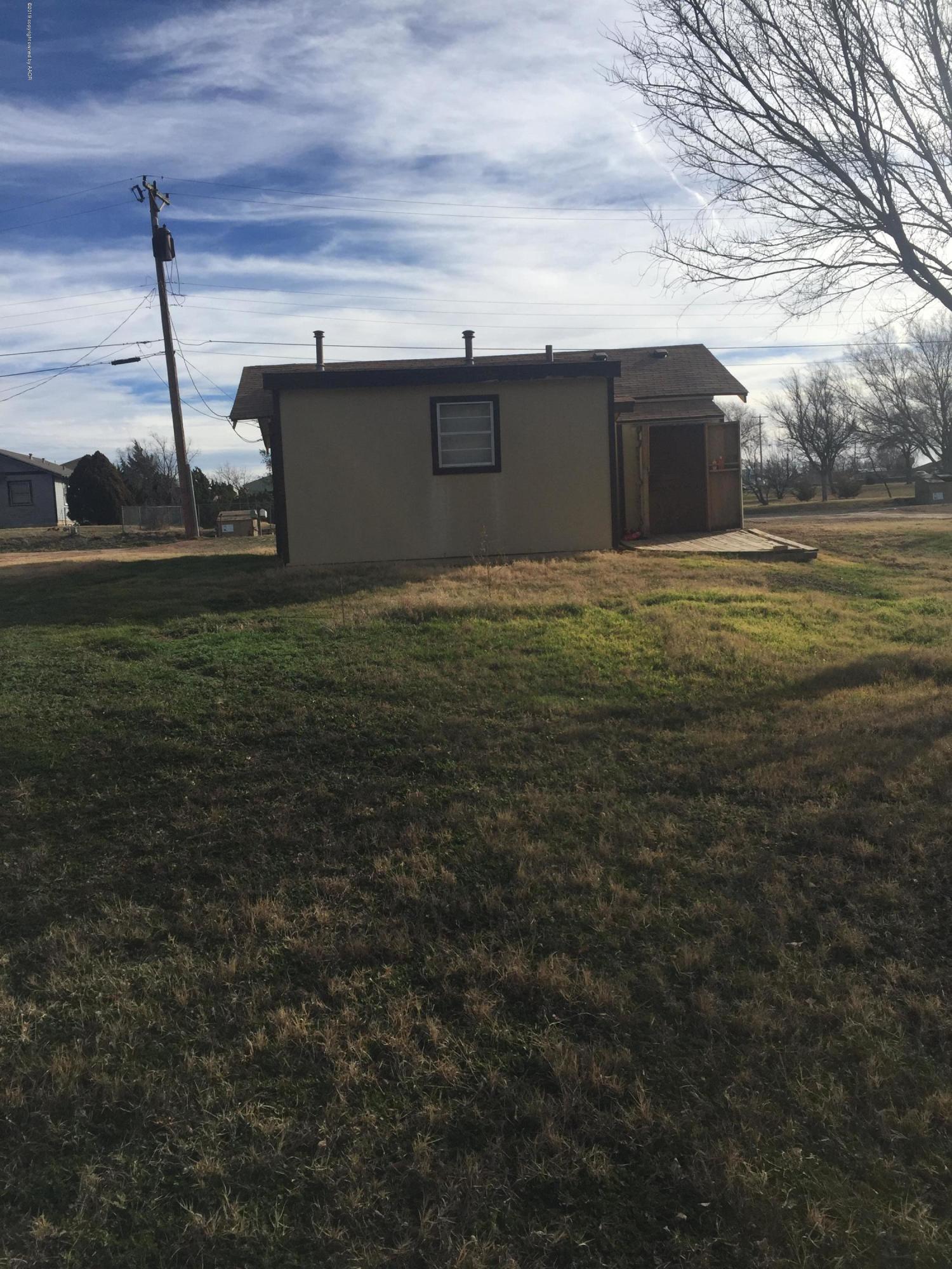 5609 Massie Road Amarillo, TX 79108 - Photo 6 of 7 back of home