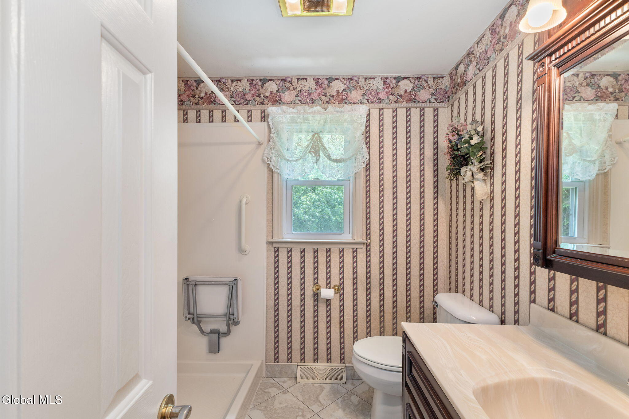102 Evans Road Rotterdam, NY 12306 - Photo 14 of 42 14
