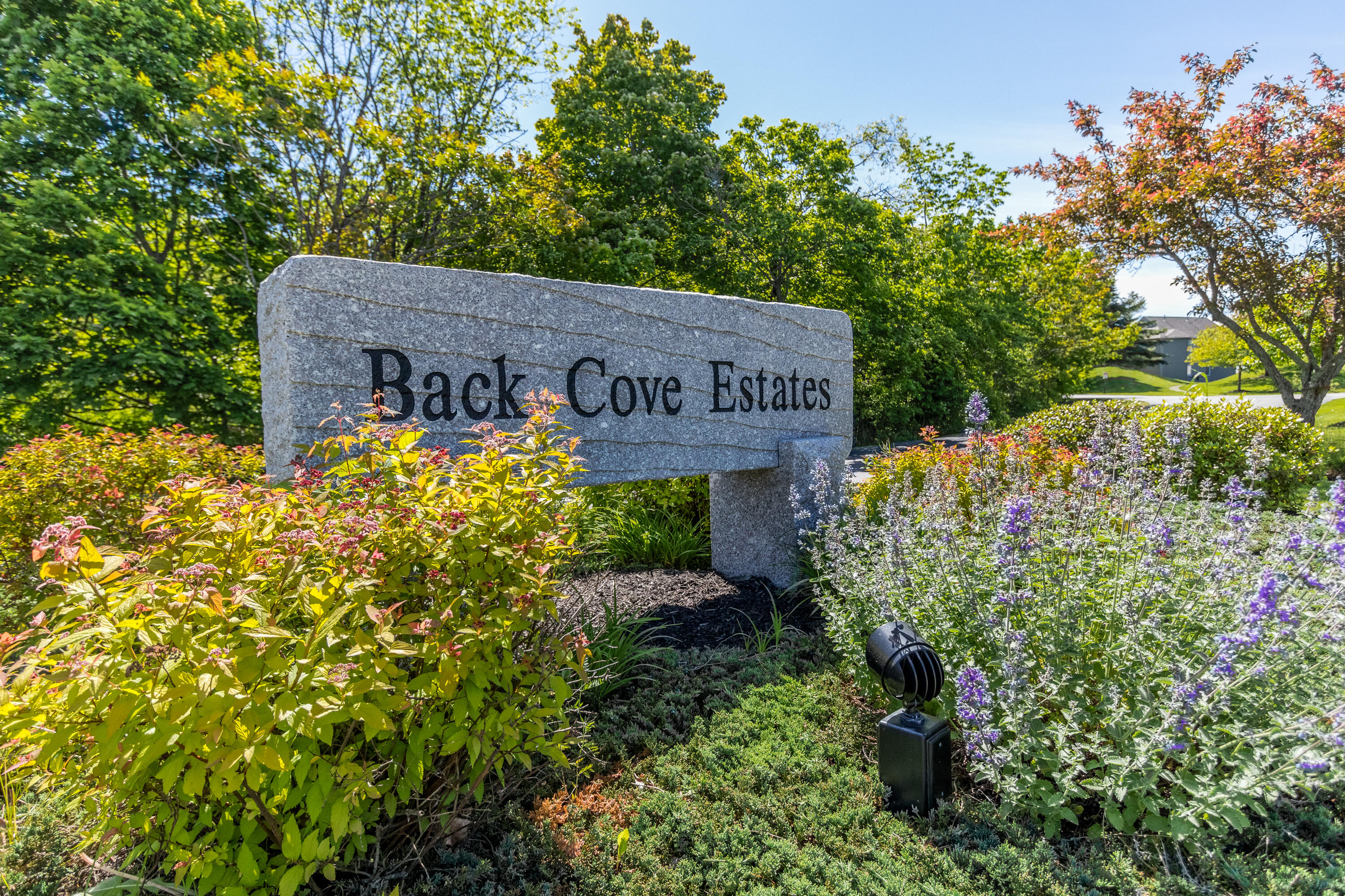 10 Back Cove Estates Road, Unit 10 Portland, ME 04103 - Photo 2 of 36 20220605MM-71001