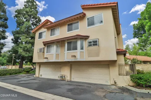 $598,000 | 2711 Stearns Street, Unit 4, Simi Valley, CA 93063