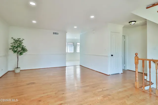 $598,000 | 2711 Stearns Street, Unit 4, Simi Valley, CA 93063