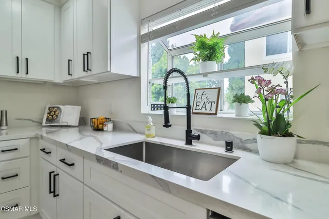 $598,000 | 2711 Stearns Street, Unit 4, Simi Valley, CA 93063