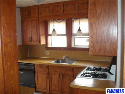 2315 California Avenue Fort Wayne, IN 46805 - Photo 4 of 20