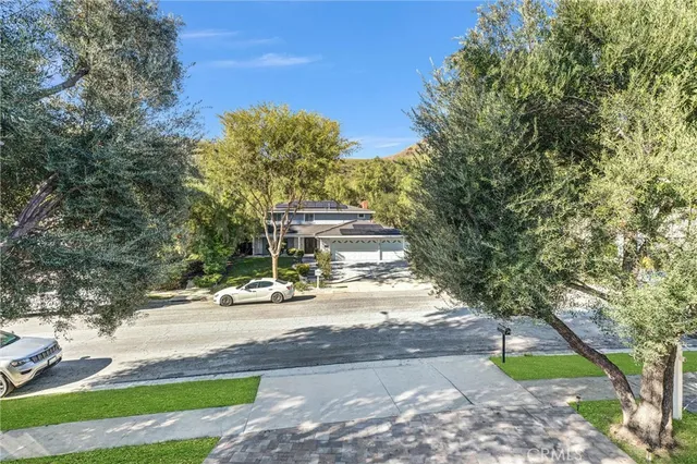 $1,999,000 | 27064 Esward Drive, Calabasas, CA 91301
