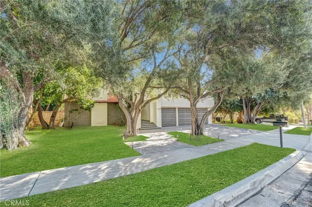 $1,999,000 | 27064 Esward Drive, Calabasas, CA 91301