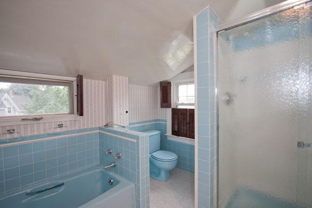 28 Frederick Road South Portland, ME 04106 - Photo 6 of 32 Bathroom.
