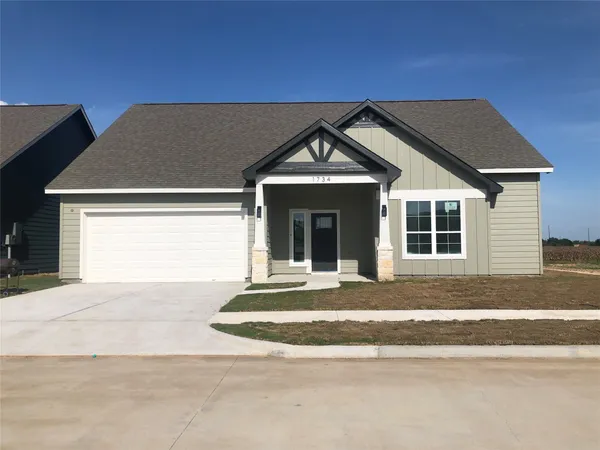 $287,000 | 1734 Lantana Lane, El Campo, TX 77437