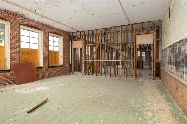 $2,799,000 | 167 George Street, Pawtucket, RI 02860