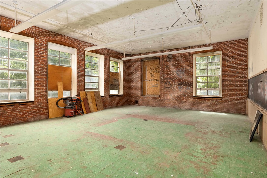 167 George Street Pawtucket, RI 02860 - Photo 19 of 38