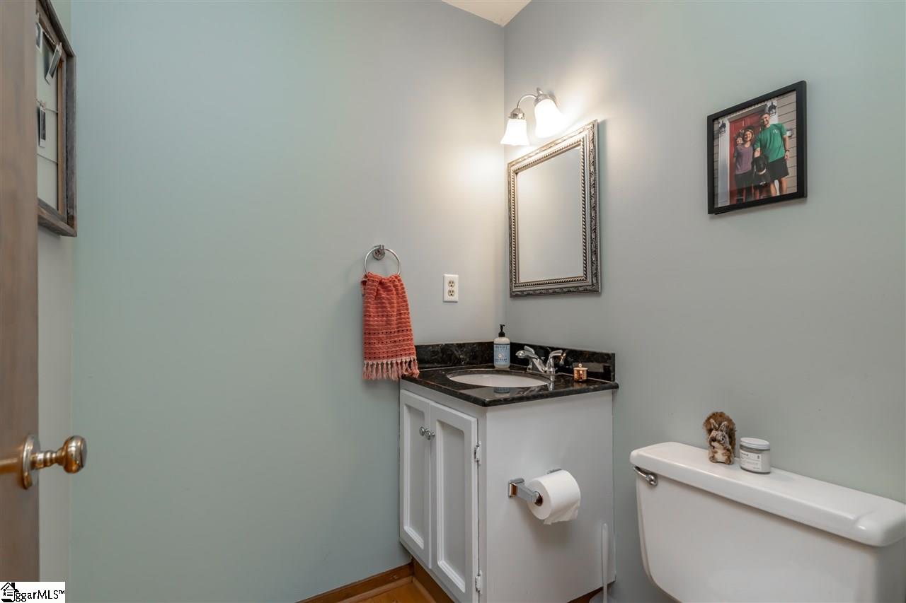 21 Meredith Lane Greenville, SC 29607 - Photo 10 of 20 Gallery Image 10