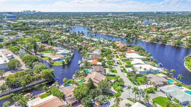 $1,595,000 | 1080 Southeast 9th Avenue, Pompano Beach, FL 33060