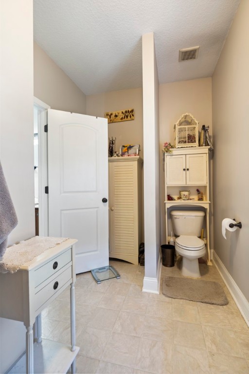 274 Circle Drive Pendleton, SC 29670 - Photo 25 of 50 Master Bathroom