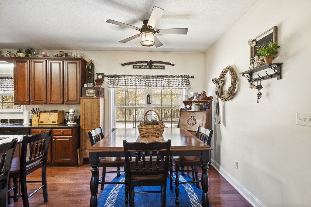 274 Circle Drive Pendleton, SC 29670 - Photo 6 of 50 Dining Area