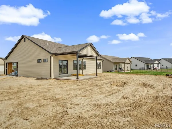 $449,500 | 951 Forbs Drive, Waterloo, IL 62298