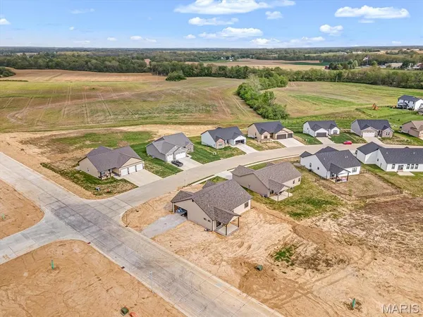 $449,500 | 951 Forbs Drive, Waterloo, IL 62298