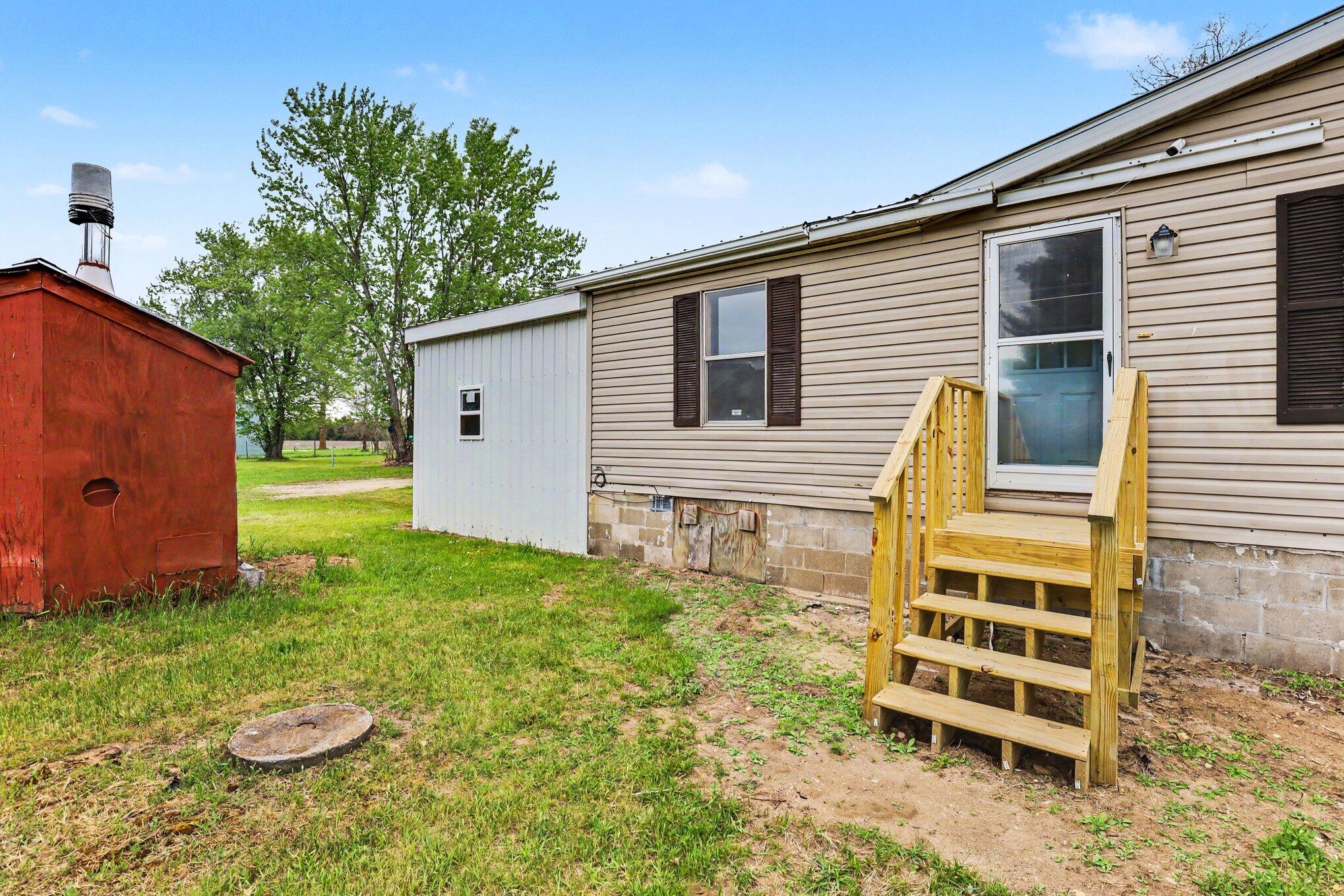 10812 Henkel Road Morley, MI 49336 - Photo 5 of 36 030_file_3536