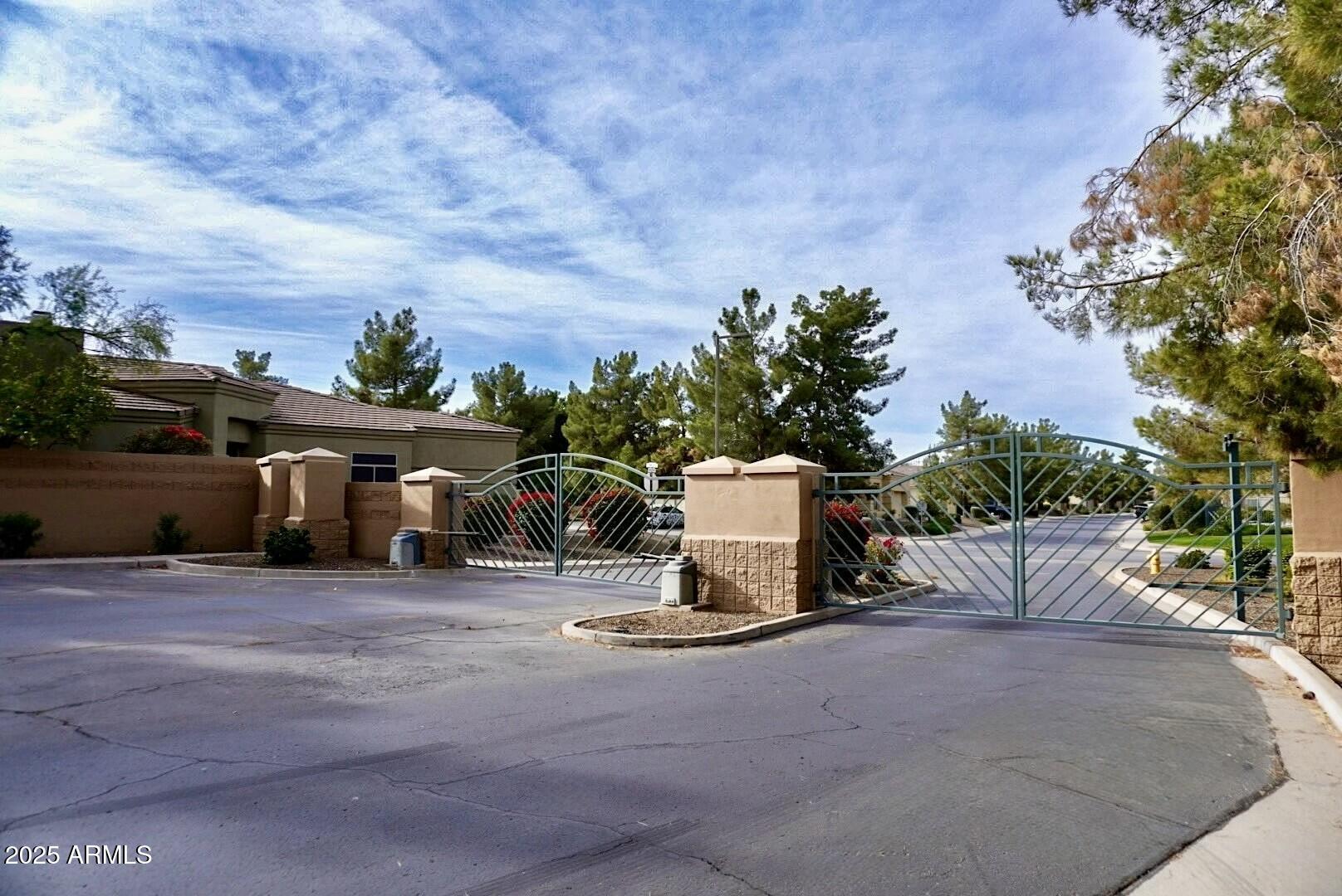 3830 East Carter Drive Phoenix, AZ 85042 - Photo 28 of 30 a view of a outdoor space