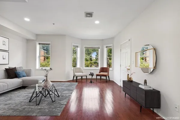 $3,100 | 64 James Street, Unit 1, Newark, NJ 07102
