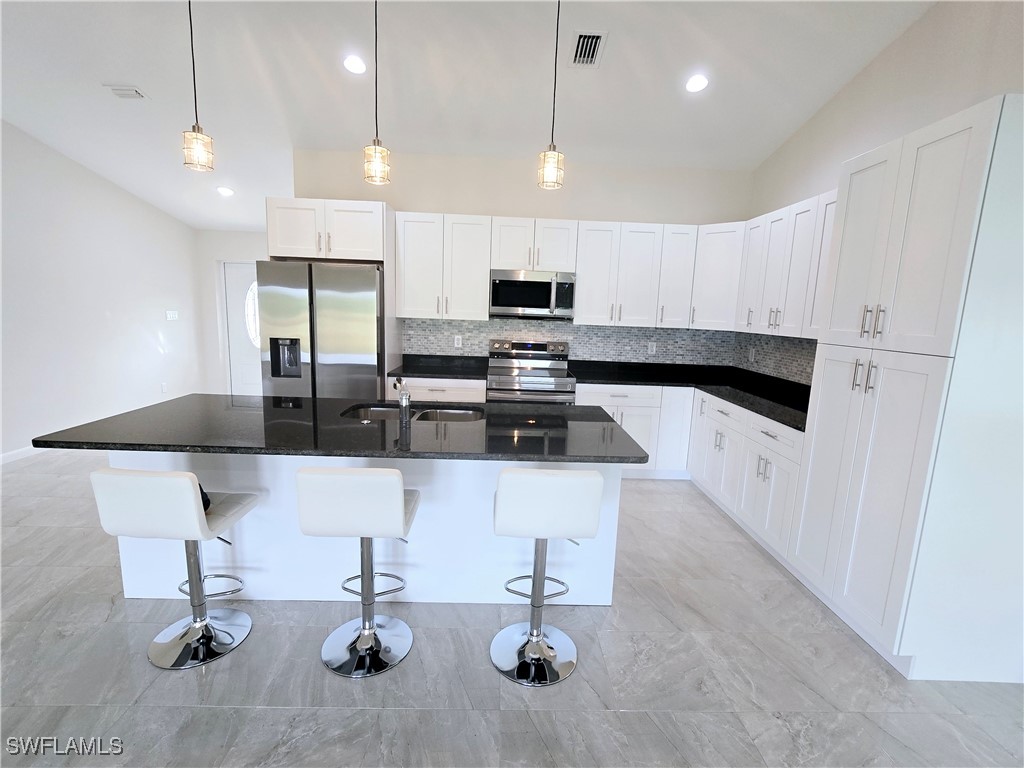 7005 Shasta Circle LaBelle, FL 33935 - Photo 10 of 27