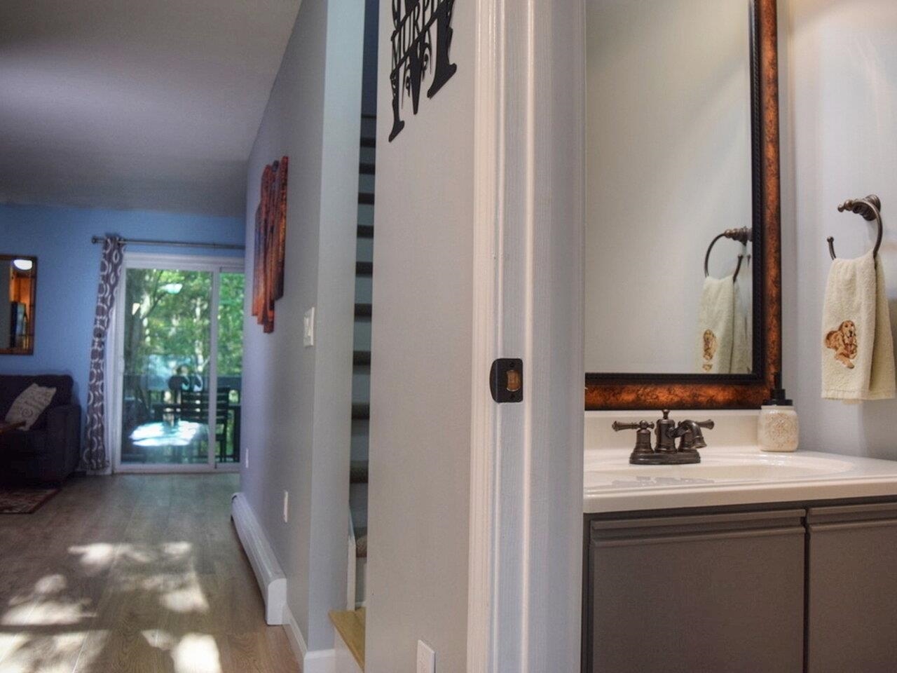 355 Patchen Road, Unit 7 South Burlington, VT 05403 - Photo 11 of 29 Gallery Image 11