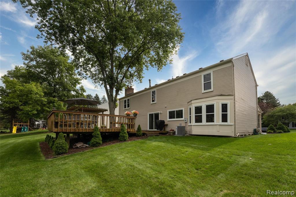 1354 North Fairview Lane Rochester Hills, MI 48306 - Photo 4 of 70