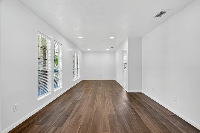 $320,000 | 2403 Barrington Pl Drive, Sugar Land, TX 77478