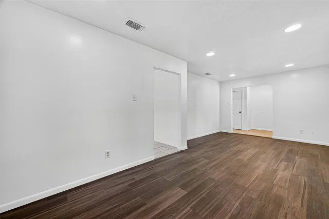 $320,000 | 2403 Barrington Pl Drive, Sugar Land, TX 77478