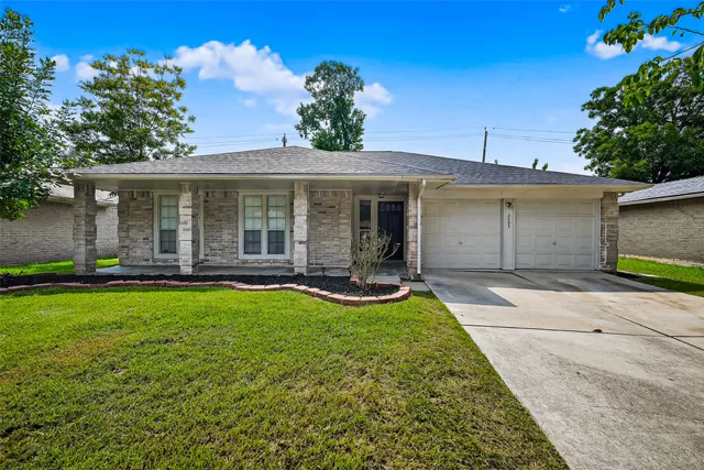 $320,000 | 2403 Barrington Pl Drive, Sugar Land, TX 77478