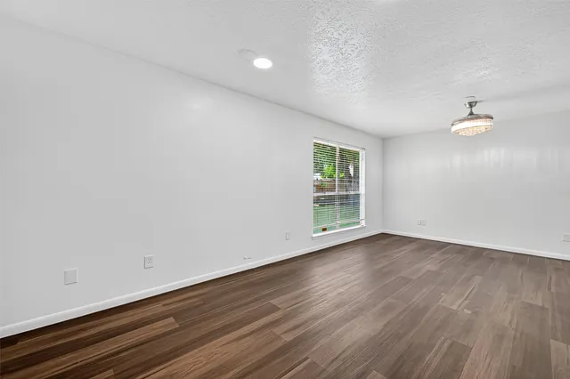 $320,000 | 2403 Barrington Pl Drive, Sugar Land, TX 77478