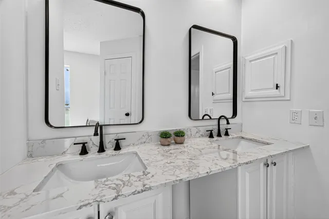 $320,000 | 2403 Barrington Pl Drive, Sugar Land, TX 77478