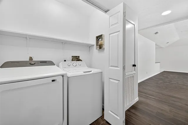 $320,000 | 2403 Barrington Pl Drive, Sugar Land, TX 77478