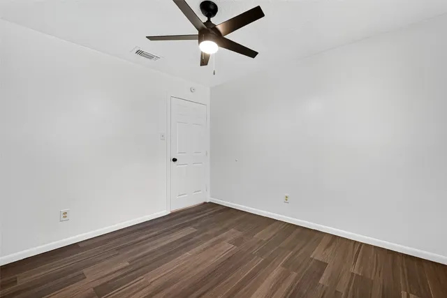 $320,000 | 2403 Barrington Pl Drive, Sugar Land, TX 77478