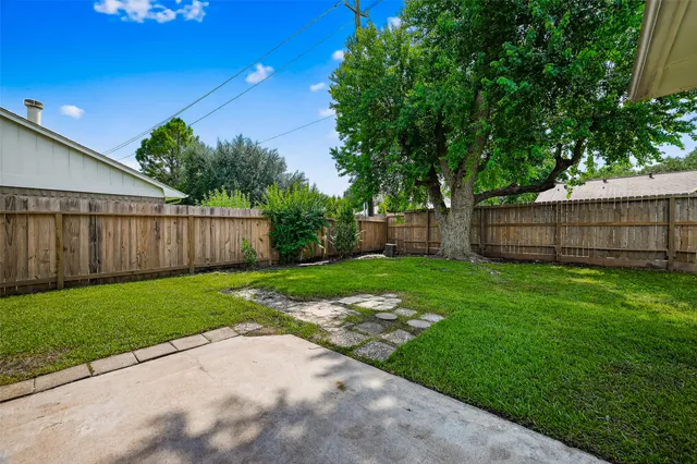 $320,000 | 2403 Barrington Pl Drive, Sugar Land, TX 77478