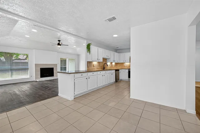 $320,000 | 2403 Barrington Pl Drive, Sugar Land, TX 77478