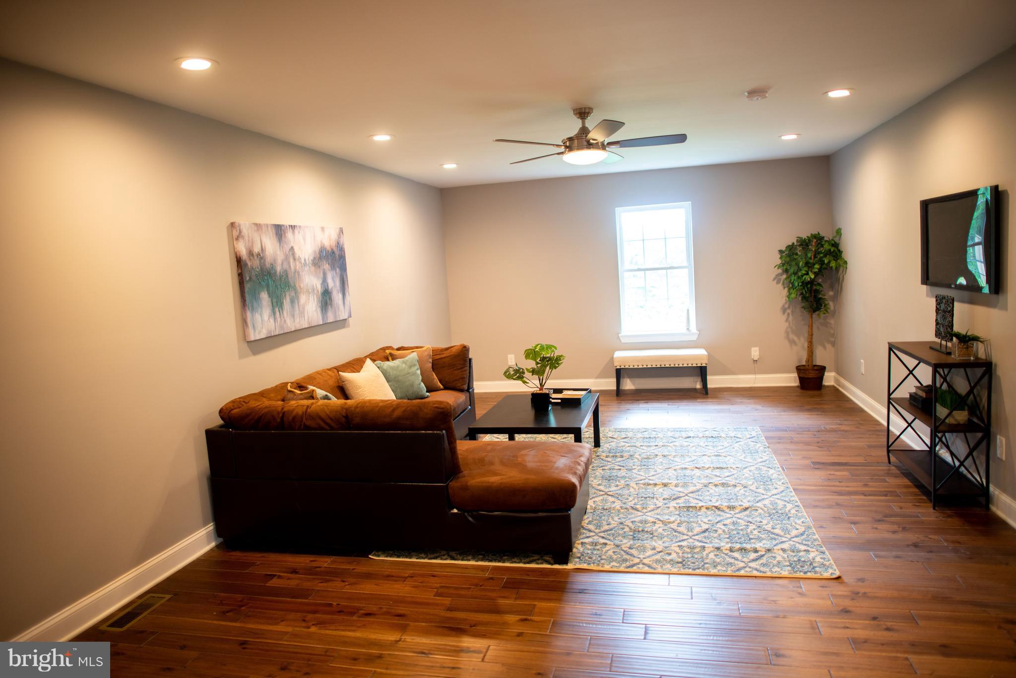 5723 Clover Road Baltimore, MD 21215 - Photo 20 of 71 Gallery Image 20