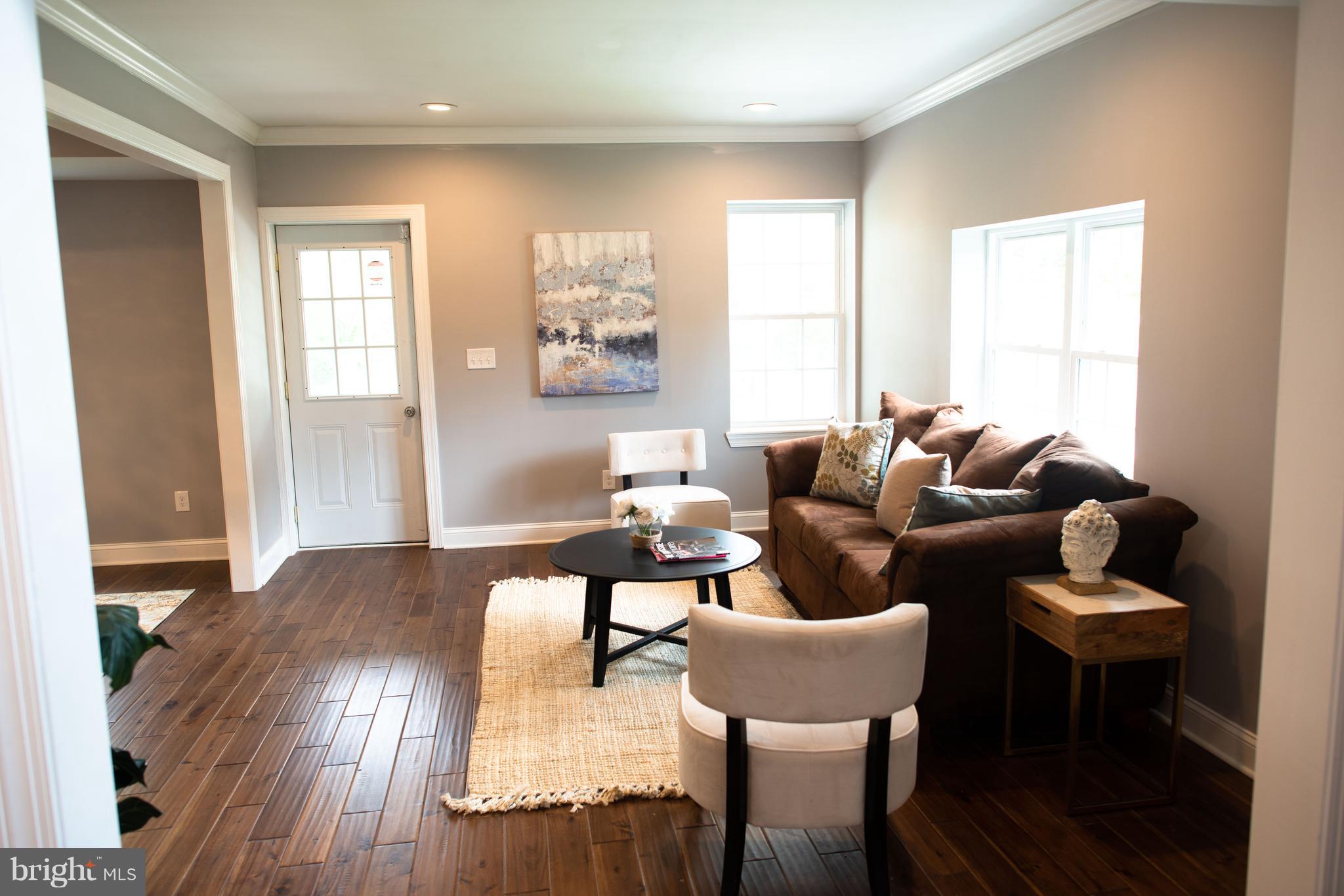 5723 Clover Road Baltimore, MD 21215 - Photo 9 of 71 Gallery Image 9
