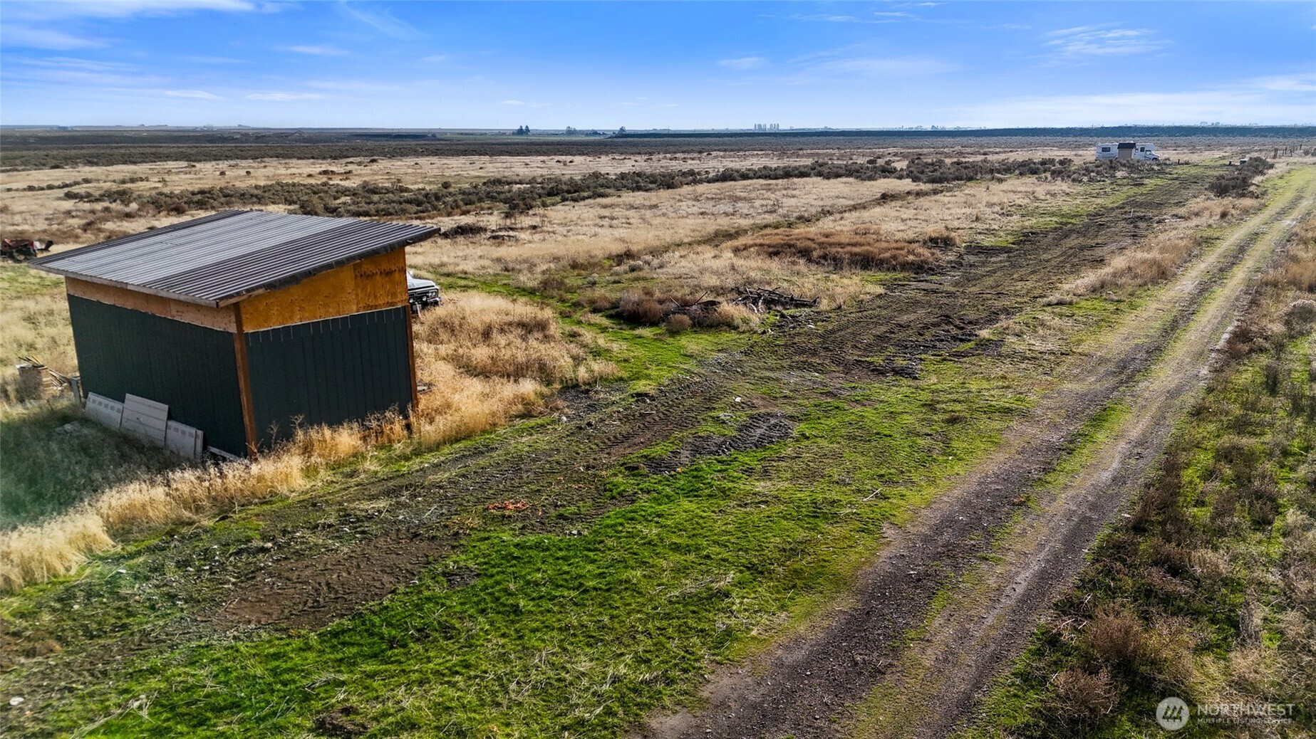 9613 Rd M Northeast Moses Lake, WA 98837 - Photo 14 of 17 a view of an ocean beach