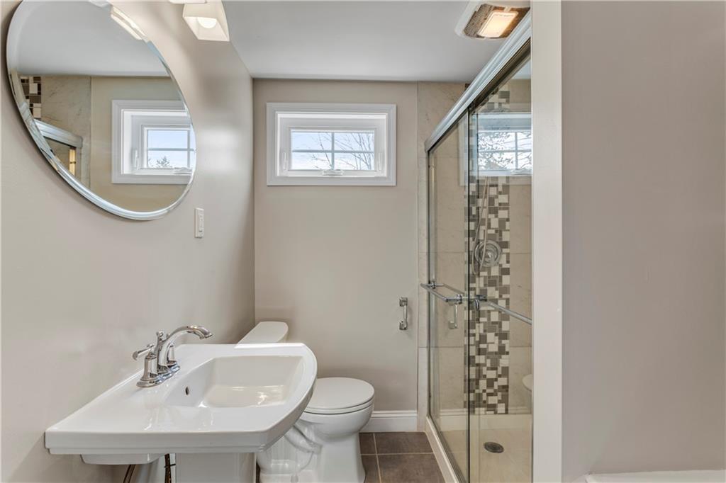 35 Circle Drive Beaver, PA 15009 - Photo 13 of 25