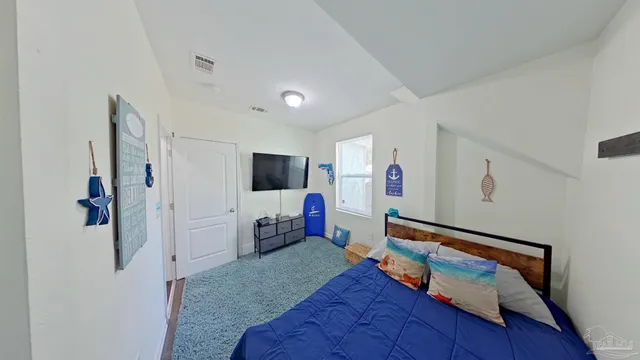 $209,900 | 10 North Jamaica Street, Pensacola, FL 32507