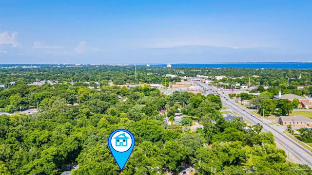 $209,900 | 10 North Jamaica Street, Pensacola, FL 32507