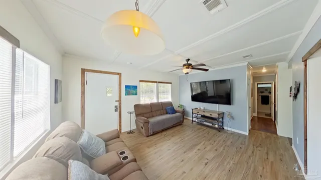 $209,900 | 10 North Jamaica Street, Pensacola, FL 32507