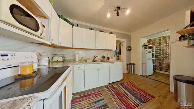 $209,900 | 10 North Jamaica Street, Pensacola, FL 32507