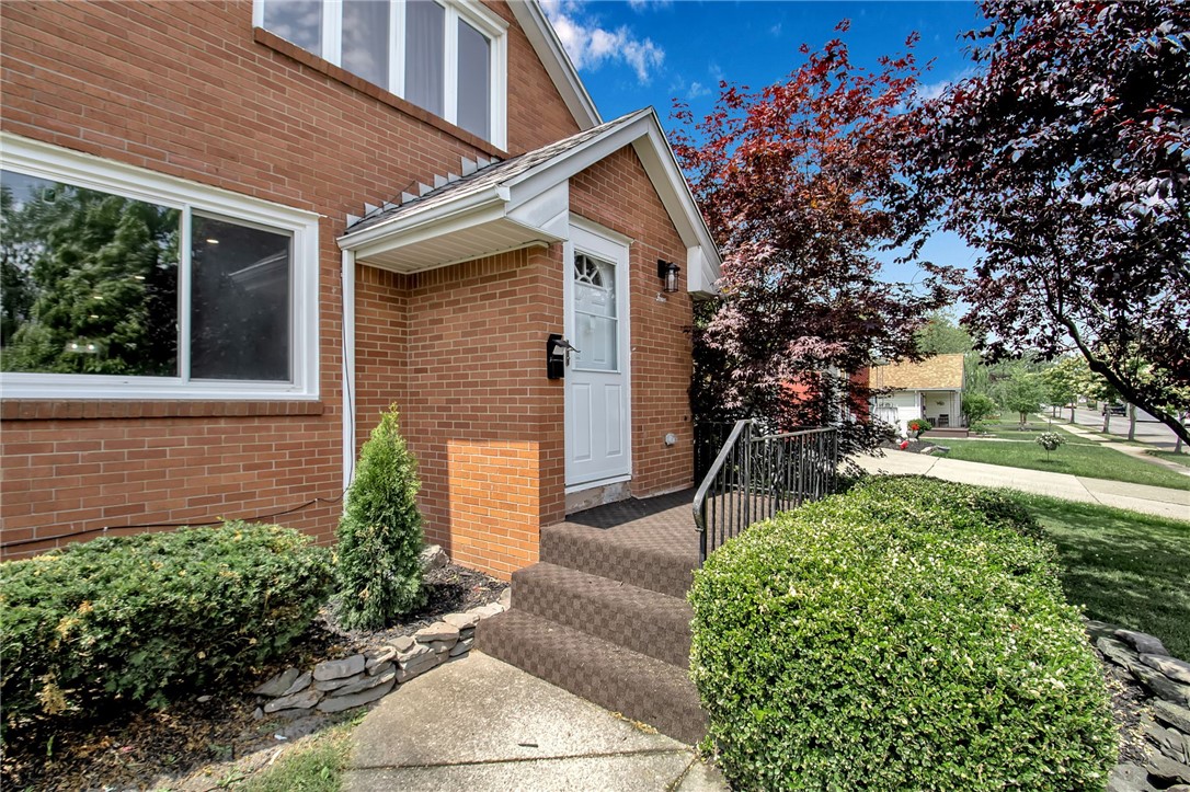 4 Chaplin Drive Tonawanda Town, NY 14223 - Photo 4 of 48