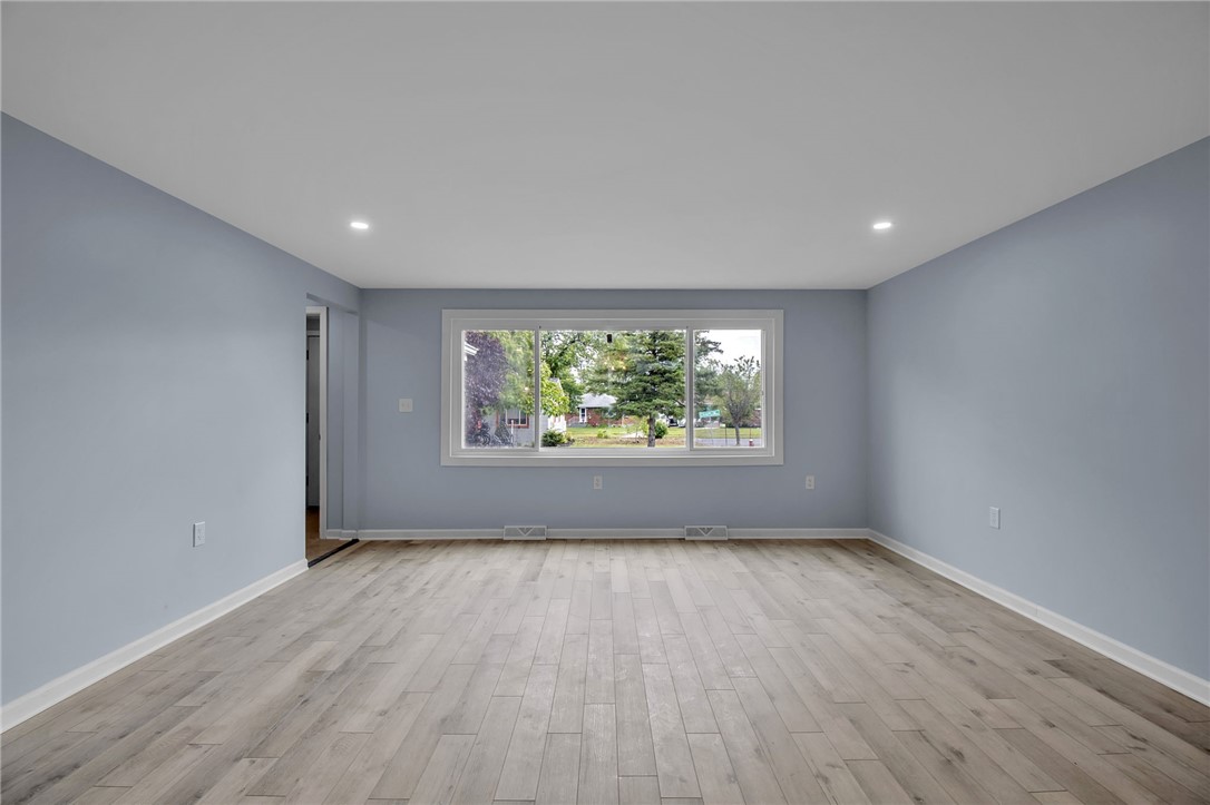 4 Chaplin Drive Tonawanda Town, NY 14223 - Photo 8 of 48