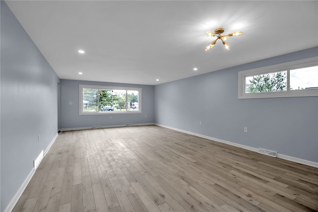 4 Chaplin Drive Tonawanda Town, NY 14223 - Photo 10 of 48