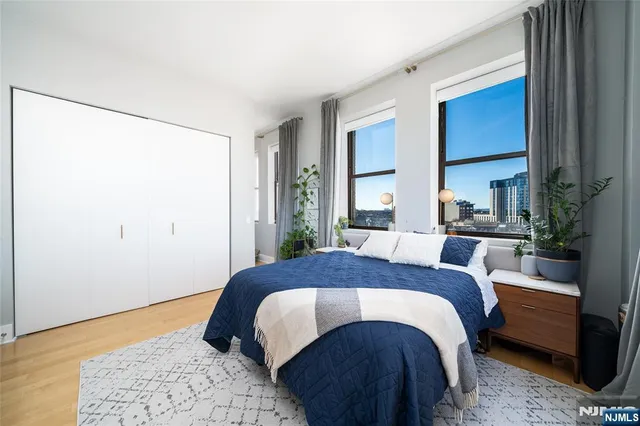 $564,900 | 4 Beacon Way, Unit 502, Jersey City, NJ 07304