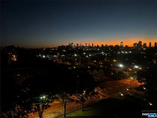 $564,900 | 4 Beacon Way, Unit 502, Jersey City, NJ 07304