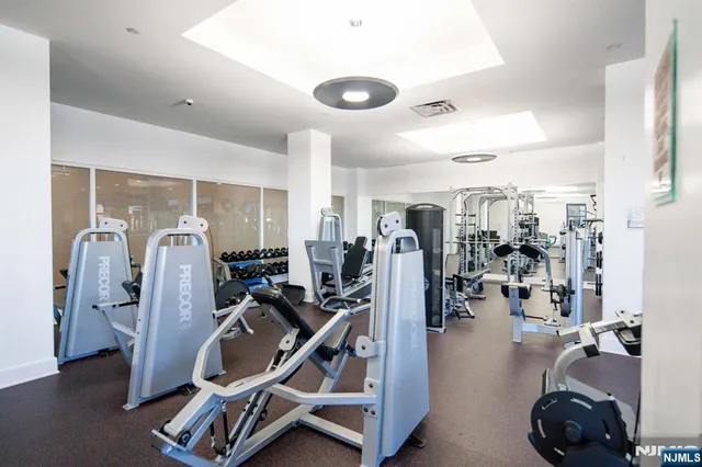 $564,900 | 4 Beacon Way, Unit 502, Jersey City, NJ 07304