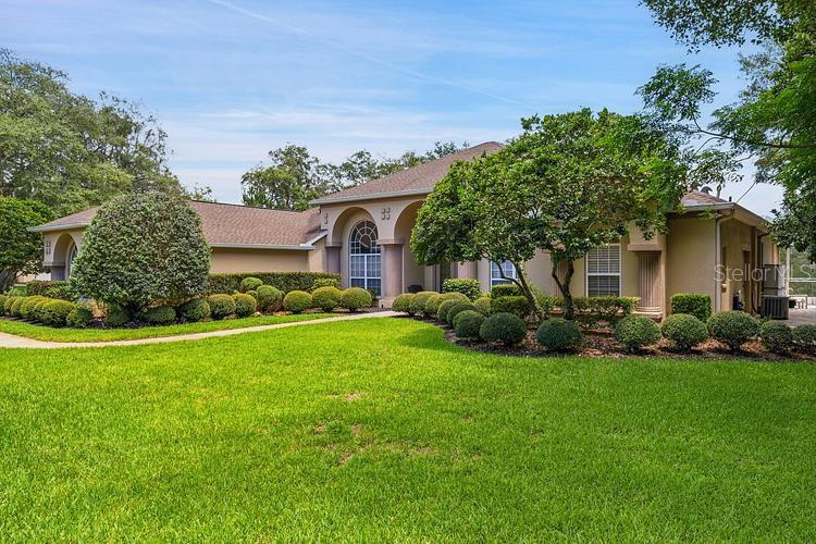 10470 Ramble Ridge Court Weeki Wachee, FL 34613 - Photo 3 of 44