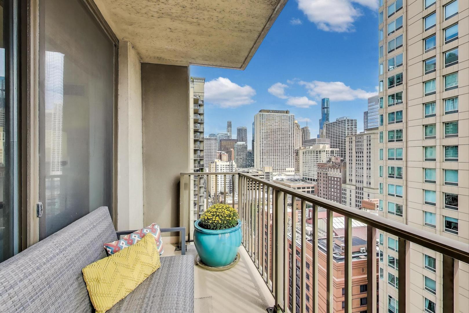 635 North Dearborn Street, Unit 2104 Chicago, IL 60654 - Photo 22 of 29 a view of balcony with couch